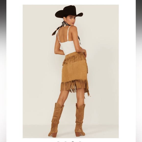 Fringe-tastic Double D Ranchwear Real Suede Fringe Skirt - Picture 3 of 14